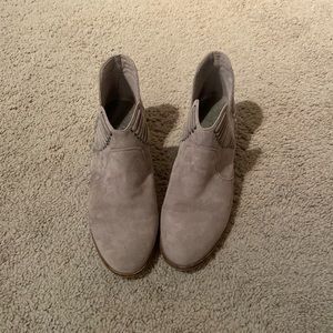 Vince Camuto Booties